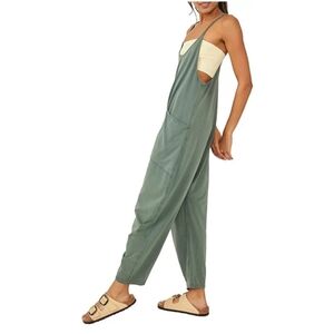 Curvy waves long green romper